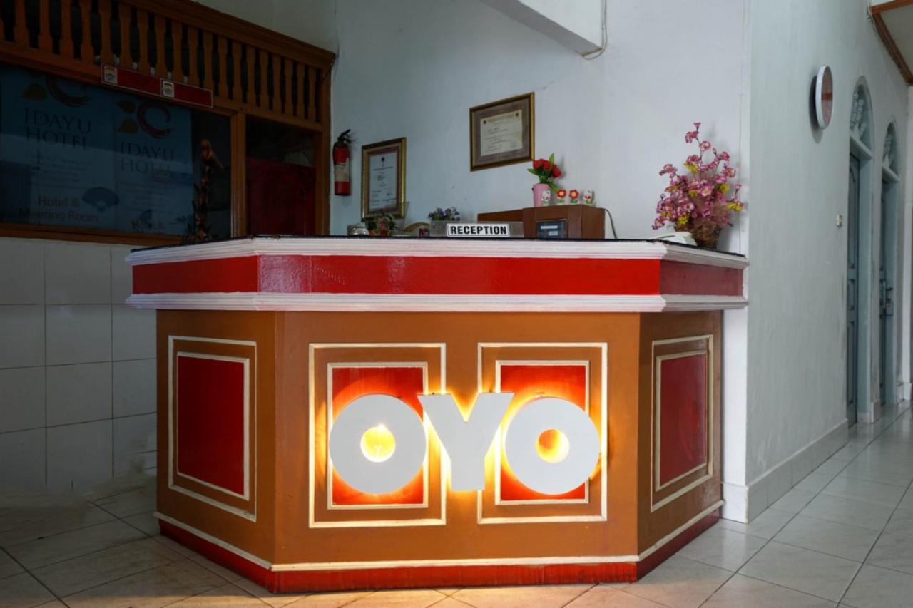 Hotel Idayu Natuna Palembang Bagian luar foto
