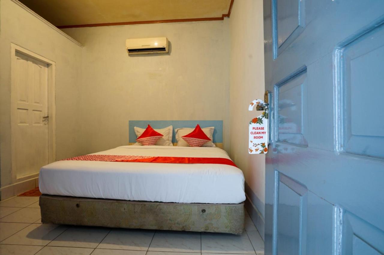 Hotel Idayu Natuna Palembang Bagian luar foto
