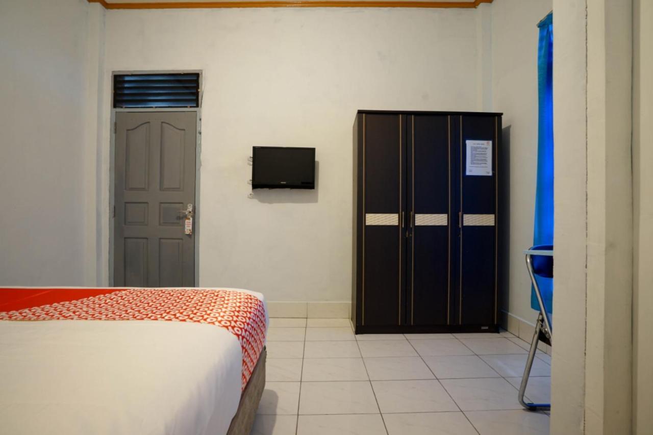 Hotel Idayu Natuna Palembang Bagian luar foto