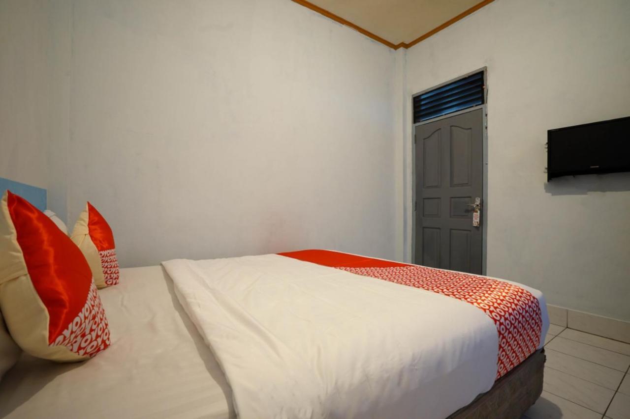Hotel Idayu Natuna Palembang Bagian luar foto