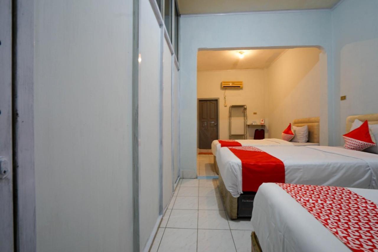 Hotel Idayu Natuna Palembang Bagian luar foto