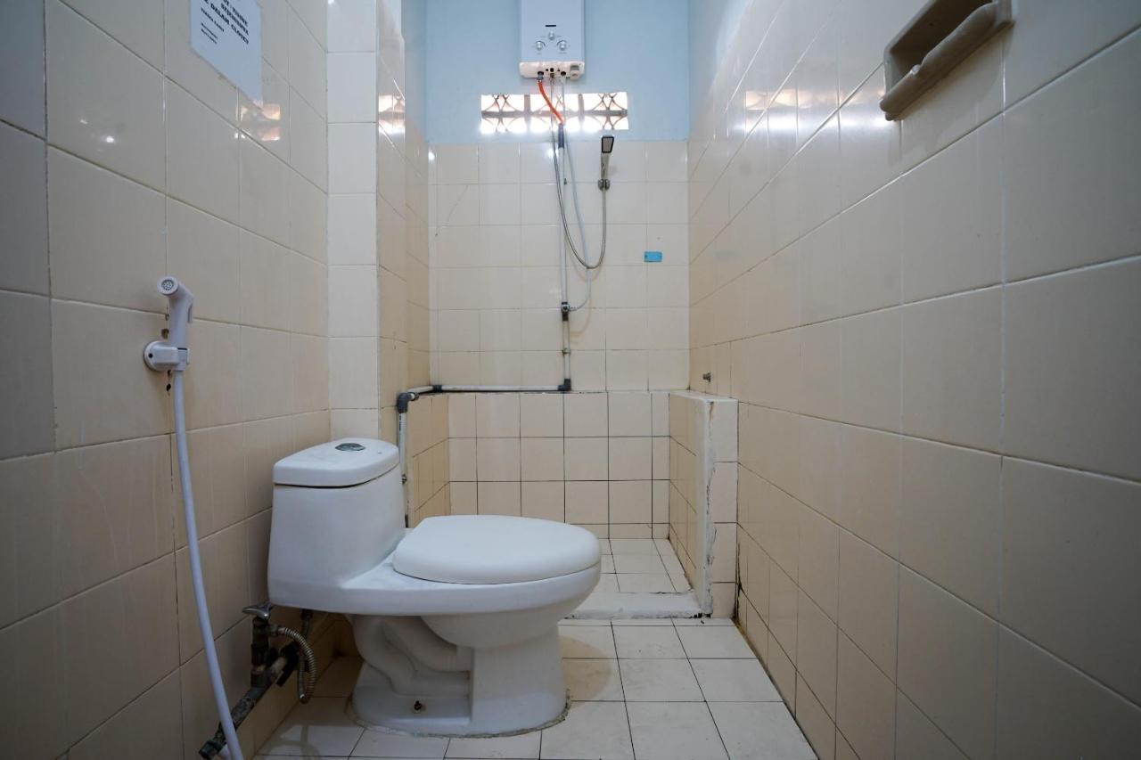 Hotel Idayu Natuna Palembang Bagian luar foto
