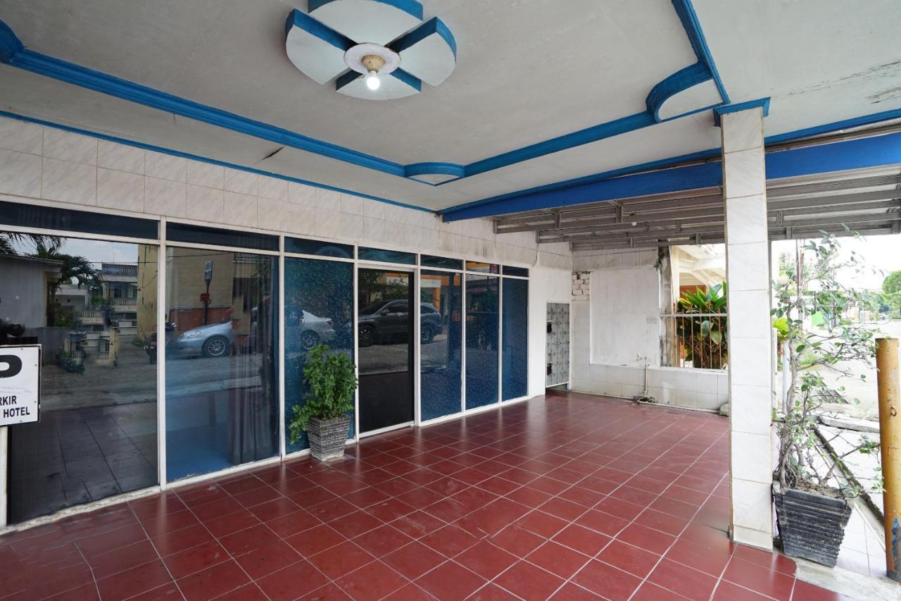 Hotel Idayu Natuna Palembang Bagian luar foto